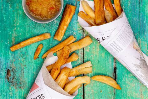 Recette de Frites brésiliennes de manioc sauce aigre douce