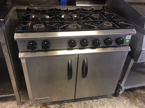 MOORWOOD VULCAN COMMERCIAL 6 BURNER GAS COOKER OVEN VGC ONLY 750