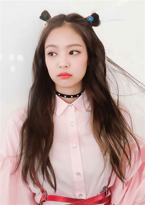 Blackpink Panosundaki Pin