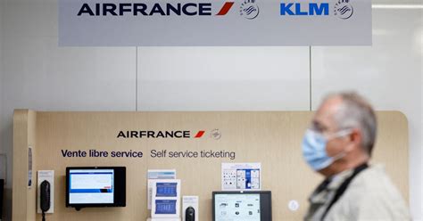 Air France KLM Shares Sink As Travel Chaos Darkens Outlook Reuters