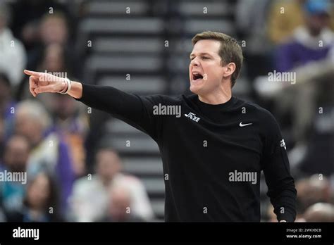 Utah Jazz Head Coach Will Hardy Directs The Team During The First Half