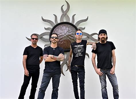 Sully Erna From Godsmack Talks Lighting Up The Sky Everblack Media