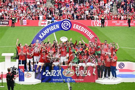 El Psv Gana Su Liga Neerlandesa Con Goles De Luuk De Jong Y