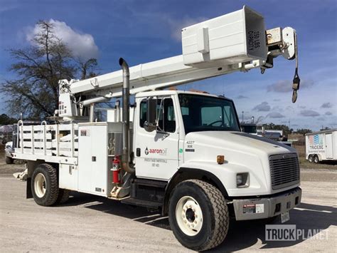 Altec D947 T R 24870 Lb Straight Boom On 2001 Freightliner Fl80 4x2 Boom Truck In Saraland