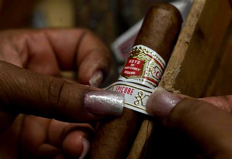 Hand Rolled Cuban Cigars Allowed In Us Houston Chronicle