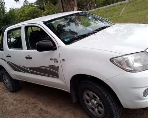 Toyota Hilux DX Año 2011 u s 11 000 Agroads