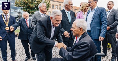 Und wenn Schäuble 2016 Kanzler gewesen wäre