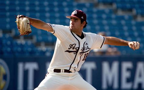 No. 4 Texas A&M baseball team reaches 8-0 with dominant midweek win ...