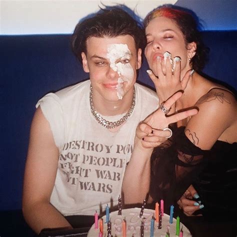 Yungblud And Halsey Halsey Dominic Harrison Celebrity Couples