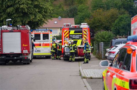 Unfall In Kirchheim J Hrige Nach Kollision Mit Auto Eingeklemmt Und