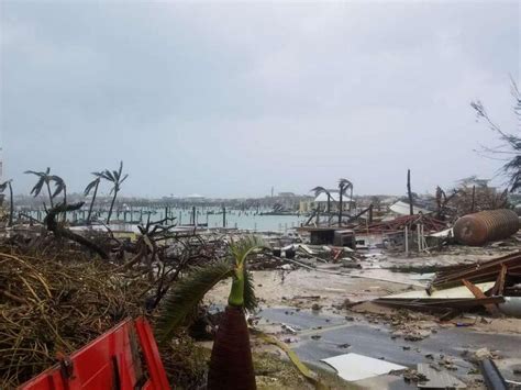 Hurricane Dorian Kills At Least In The Bahamas Us Coastline Braces