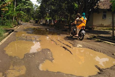 Akses Jalan Empat Desa Di Padarincang Sering Lumpuh Radarbanten Co Id