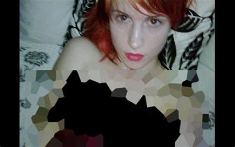 Hayley Williams Twitter Picture Leaked