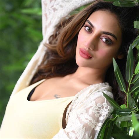 Nusrat Jahan Looking Very Glamorous Photos Bengali Actress Nusrat