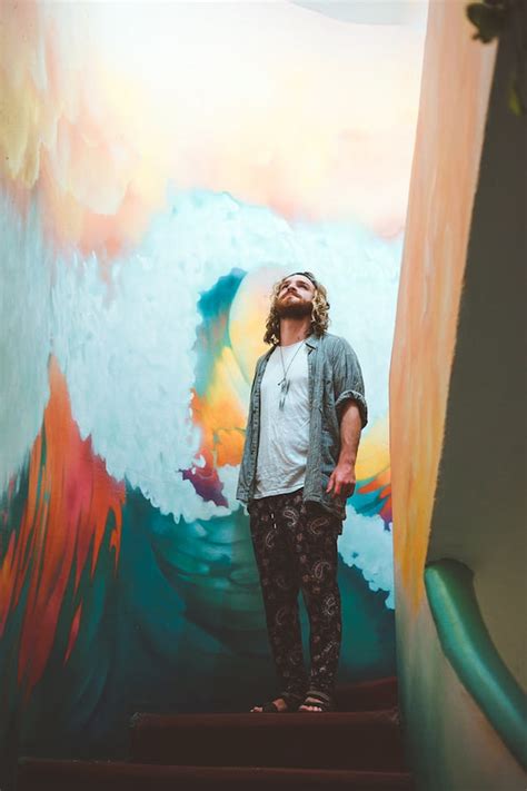 ways   represent artistic ideas mikol