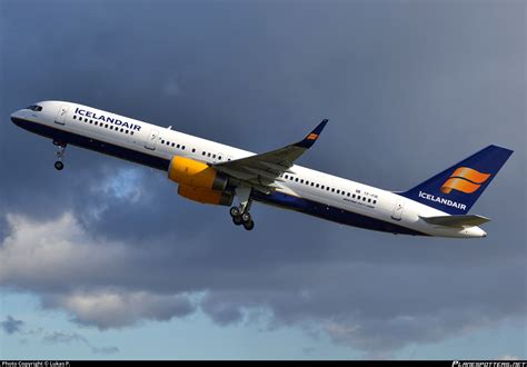 TF FIR Icelandair Boeing 757 256 WL Photo By Lukas P ID 325055