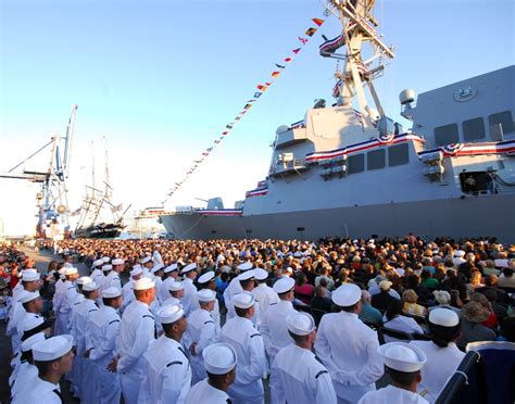 DVIDS - Images - USS Sterett Commissioning Ceremony