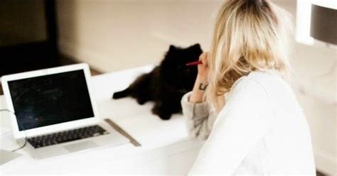 10 Easy Ways To Stand Out At Work Sunny Days And Starry Nights