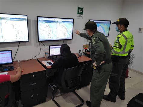 D A De Las Madres Policias Refuerzan La Seguridad En