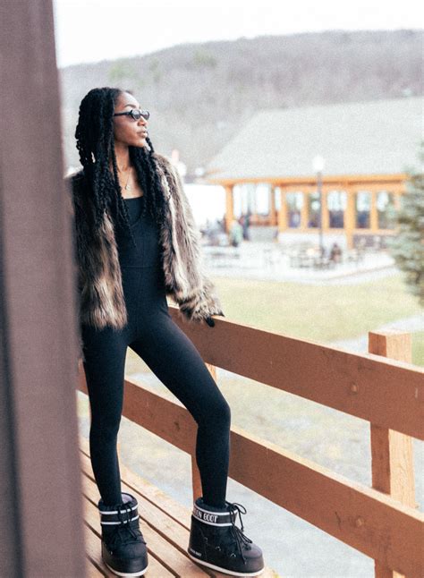 90s In Aspen — University Girl