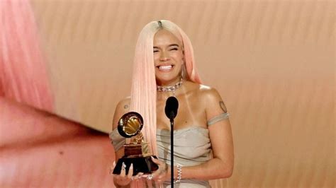 Karol G Gana Su Primer Grammy Anglo Radio Oeth