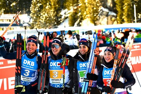 Biathlon Italia Squadra Di Coppa Del Mondo In Raduno Gruppo