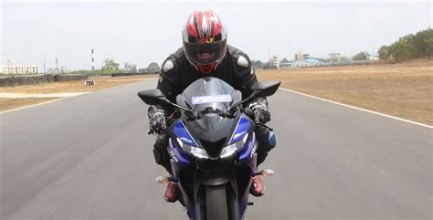 Yamaha R V Roadtest Review Bikewale Atelier Yuwa Ciao Jp