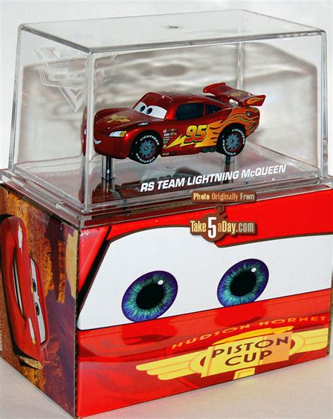 Mattel Disney Pixar CARS: Target Radiator Springs Lightning McQueen Box ...