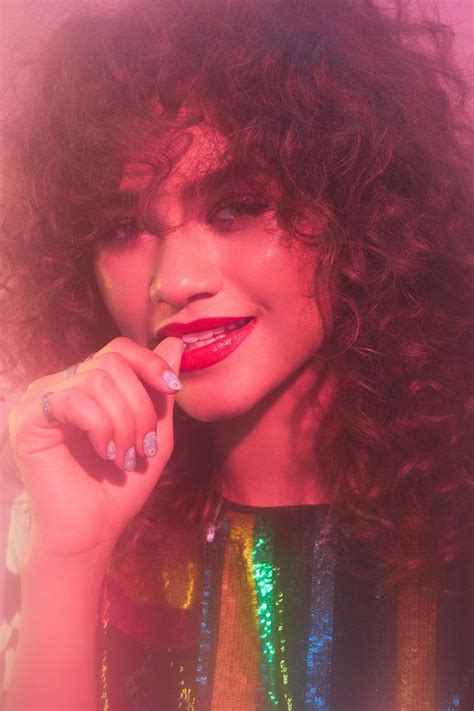 Pin By Arkhamnatic Arts On Zendaya Zendaya Style Zendaya Coleman