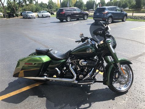 Harley Davidson Flhrse Cvo Road King Green Black Ten Mile