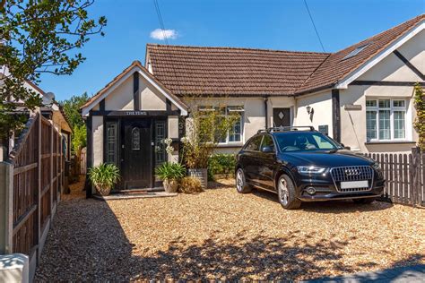 2 Bed Semi Detached Bungalow For Sale In Salvington Hill Worthing Bn13