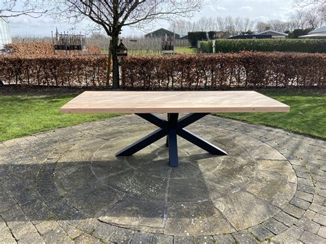 Industriële douglas tuintafel eettafel 220cm met mat zwart Matrix