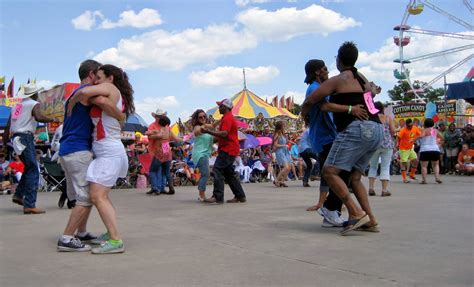 Living Rootless Louisiana Breaux Bridge Crawfish Festival 2014
