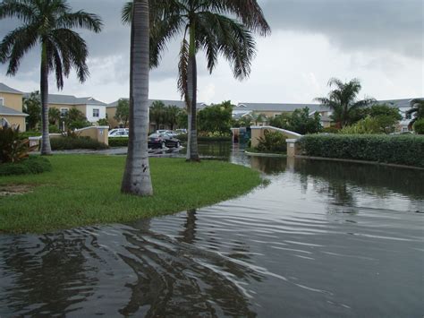 Cayman Islands - Local Reports (Caribbean Hurricane Network)