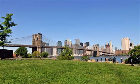 Brooklyn Bridge Park | The Best View of the NYC Skyline!