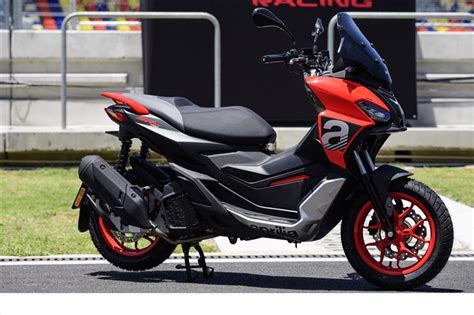 Aprilia Sr Gt Sport Prezzo Scheda Tecnica E Foto Dueruote