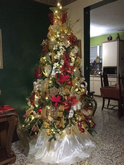 Pin By Natividad Ortiz On Árboles Holiday Decor Christmas Tree Holiday