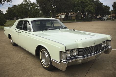 1968 Lincoln Continental Classic Car Restoration Club