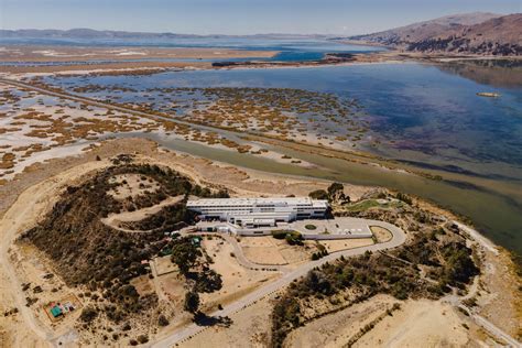 Titicaca La Vida De Millones De Personas Depende De Un Lago Que Se