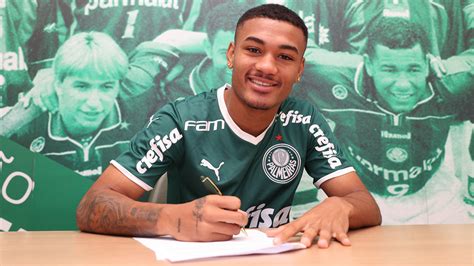 Palmeiras Vende Joia Da Base Por R Milh Es A Clube Da Ar Bia Saudita