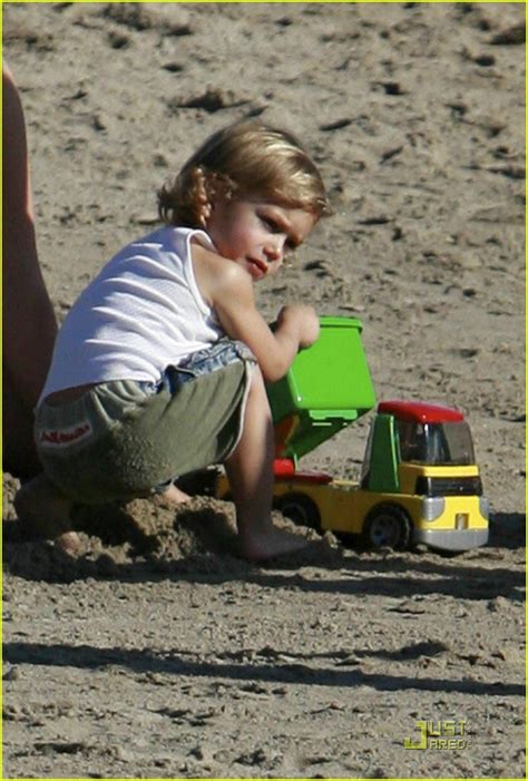 Kingston Rossdale S Father Son Beach Bonding Photo Celebrity