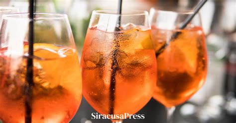 Lo Spritz Il Simbolo Dell Aperitivo Che Si Prepara In Minuti Ecco