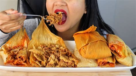 How To Eat Tamale