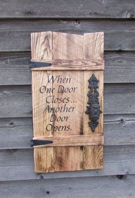 30 Brilliant Rustic Wood Signs Diy Pinmomstuff