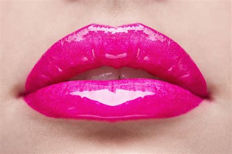 How To Apply Bright Lipstick Neon Lips Pink Lips