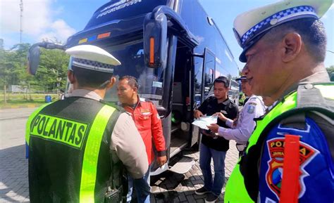 Ngebut Puluhan Kendaraan Kena Tilang Begini Kata Polisi Soal Batas