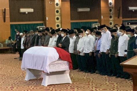 Jenazah Prof Azra Dishalatkan Di Auditorium Uin Jakarta Rmolsumsel Id