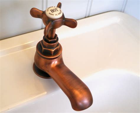 Classic C Bath Taps Chadder Co