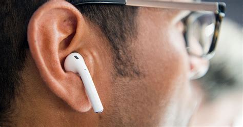 How To Use Your Headphones With The Iphone 8 Because Not Everyone Has Airpods