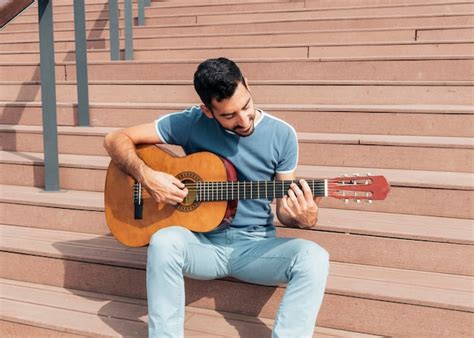 Im Genes De Hombre Tocando La Guitarra Descarga Gratuita En Freepik